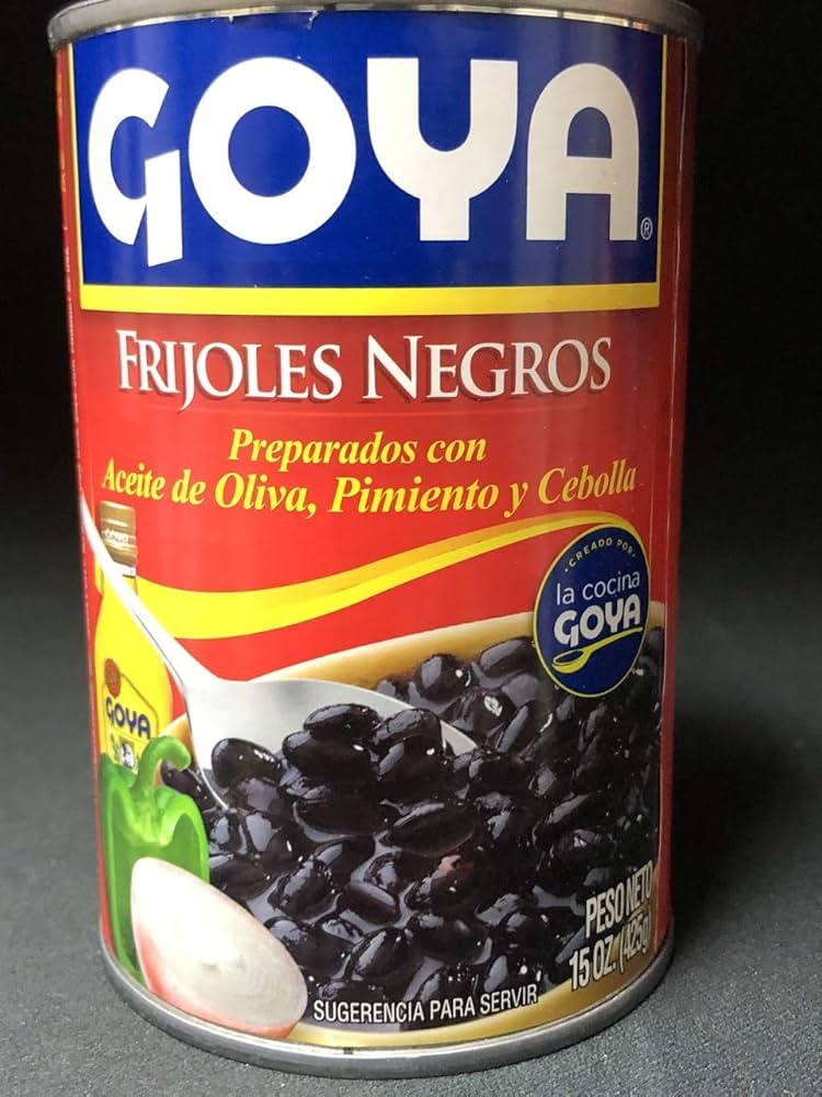 FRIJOLES NEGROS PREPRADOS CON ACEITE DE OLIVA, PIMIENTO Y CEBOLLA